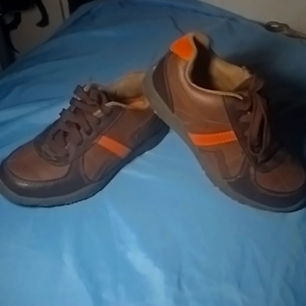 Smart fit brand size 13 boys casual shoes dark brown light brown and orange